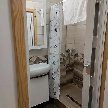 Damjanich Apartman *
